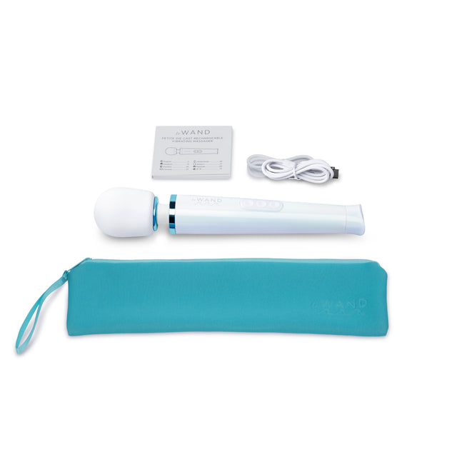 Le Wand Dive Submersible Rechargeable Vibrating Massager
