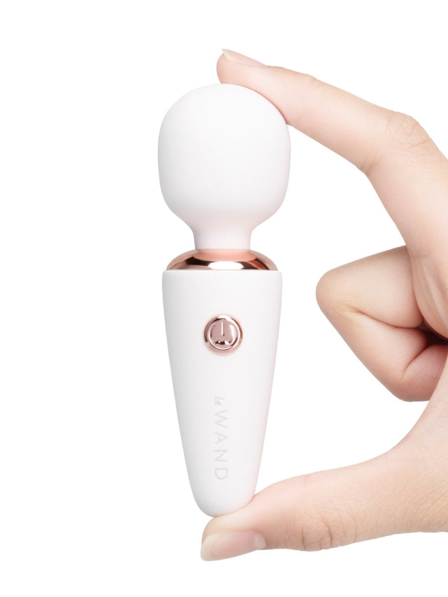Le Wand Mini Micro Wand Rechargeable Pocket-Size Massager